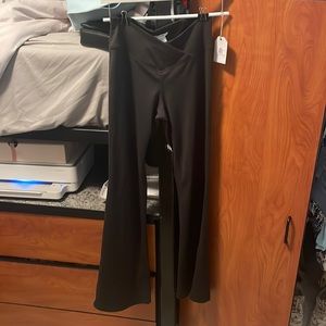 Garage Crossover Flare Leggings. Size small used